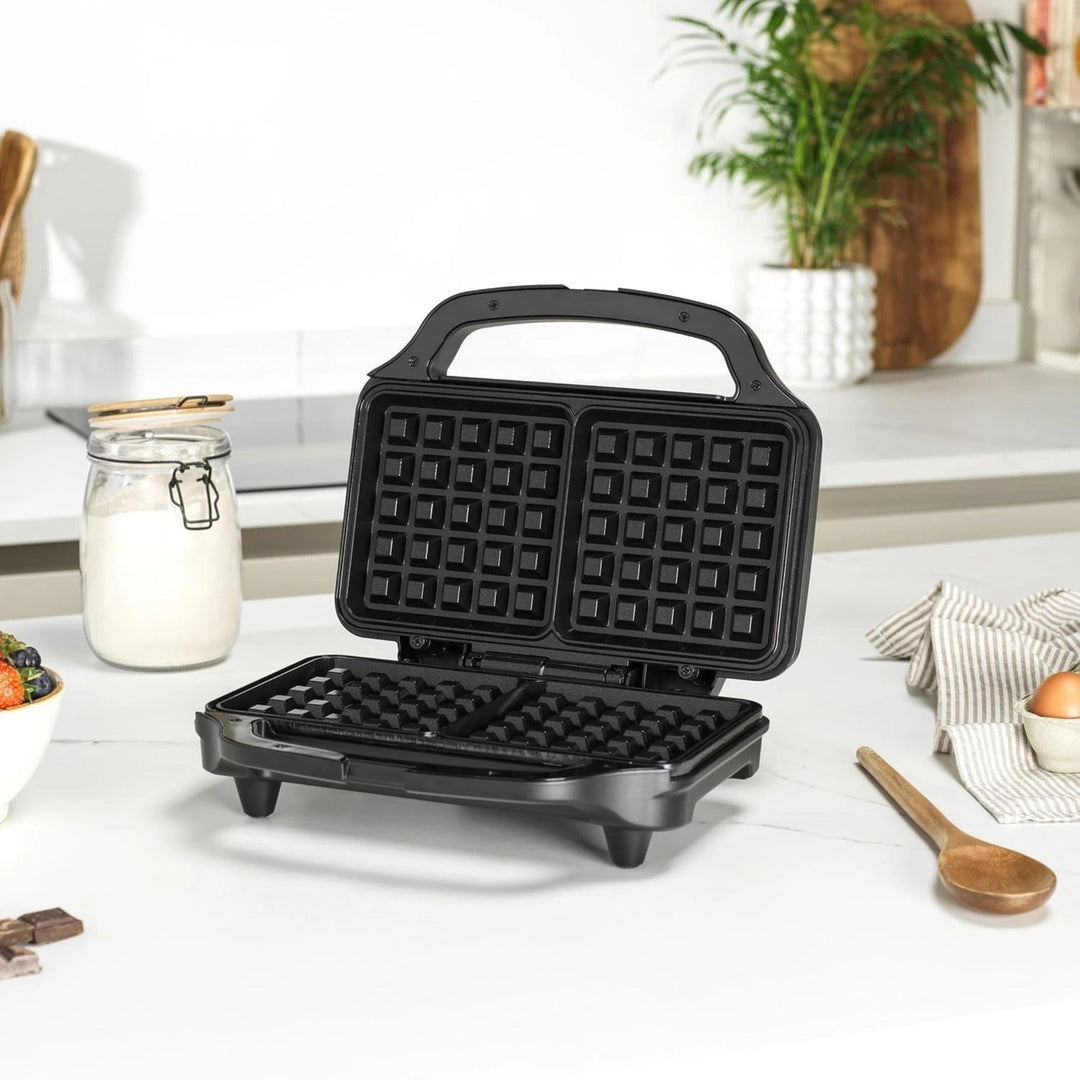 Salter Double Waffle Maker 900W Non Stick